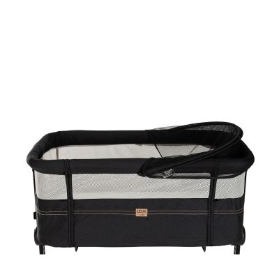 Qute Q-Breez Side Sleeper Muggennet Zwart